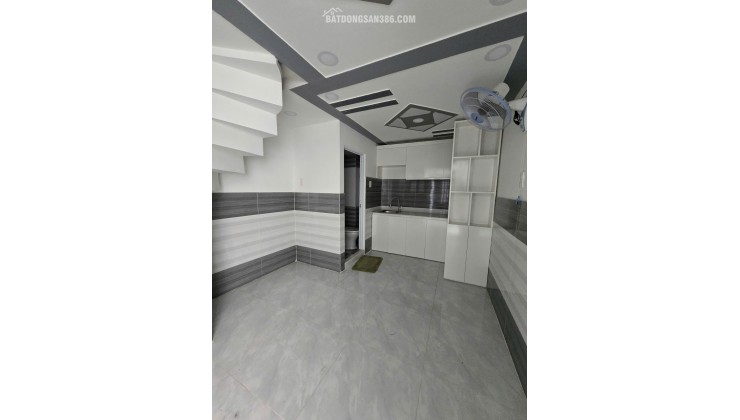 Nhà Vuông 4 tầng HXH 16m2 – Nguyễn Ảnh Thủ Quận 12
